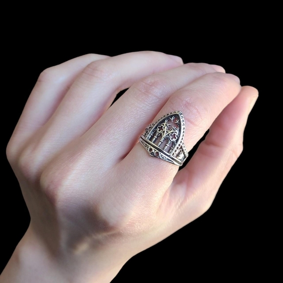 Silver Cathedral Arch Ring - Picture 8 of 8